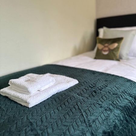 3 Bedroom House - Private Parking - Pool Table Balderton Екстериор снимка
